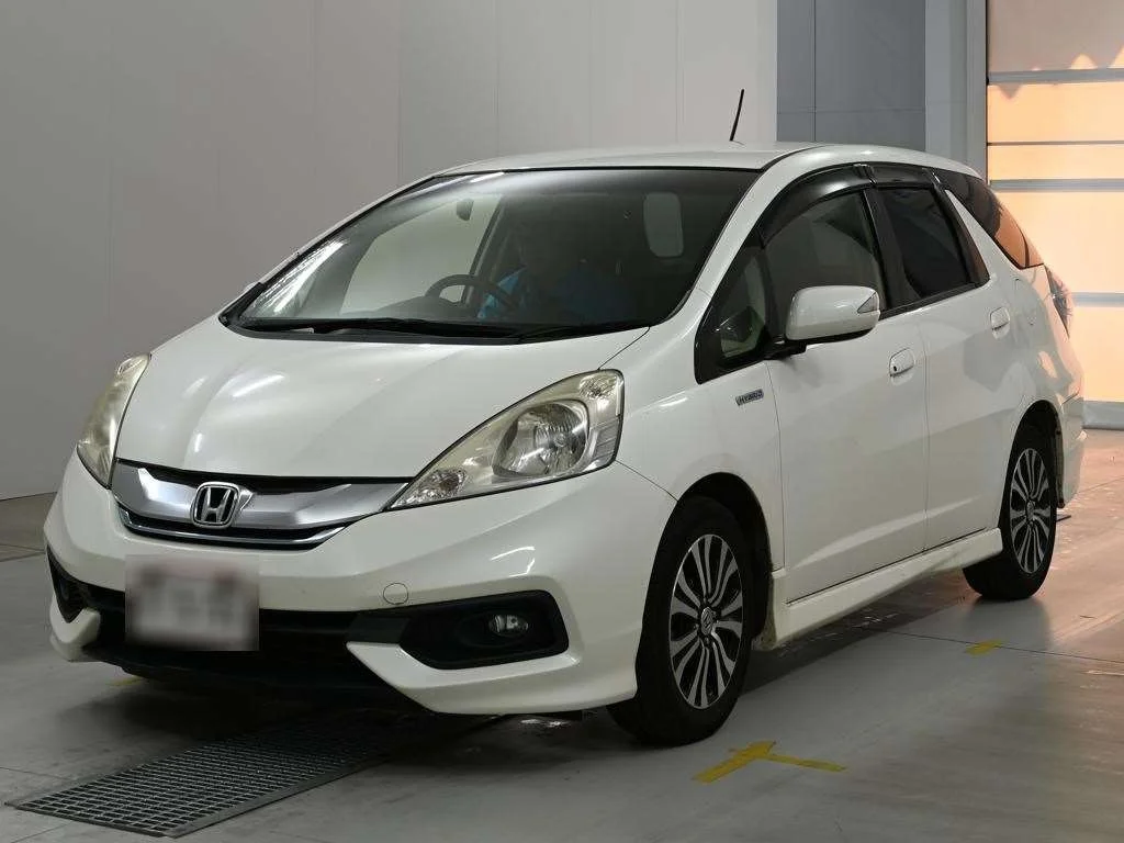 Honda Fit Shuttle GP2 2013